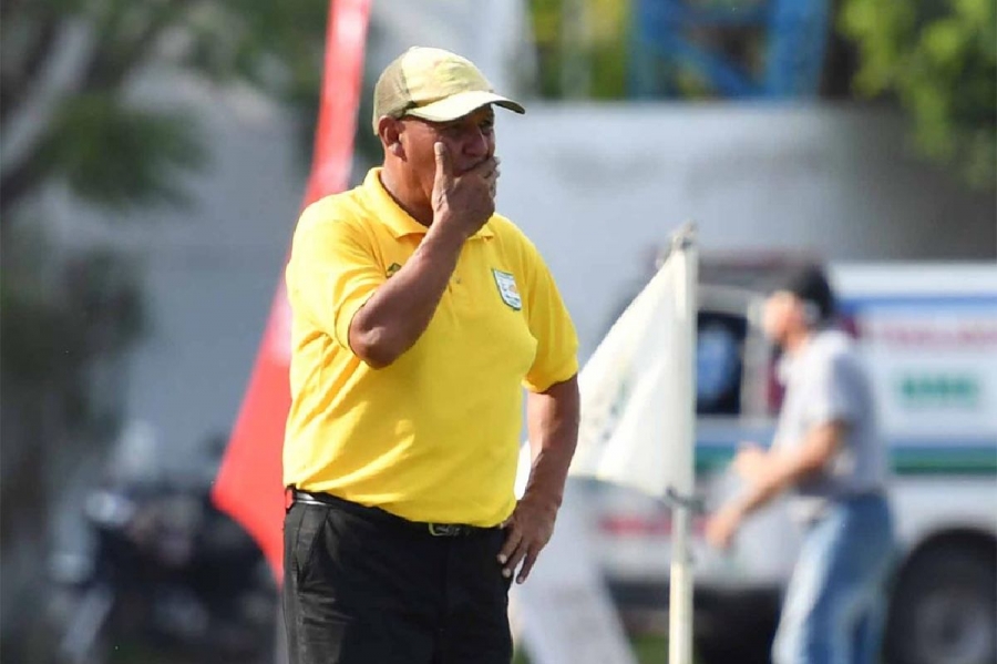 Mario Hernández, insatisfecho con el paso del equipo
