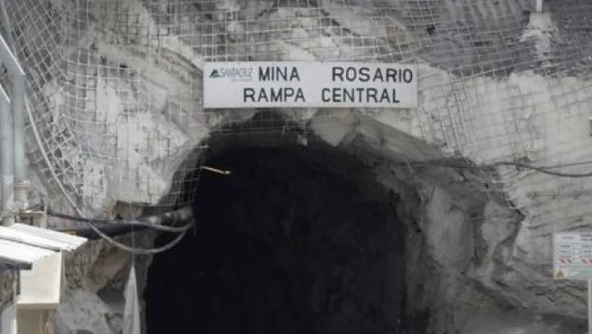 Derrumbe en mina de Sinaloa deja cuatro trabajadores atrapados