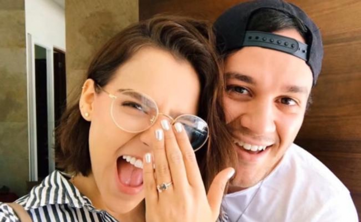 ¿Yuya se compromete?