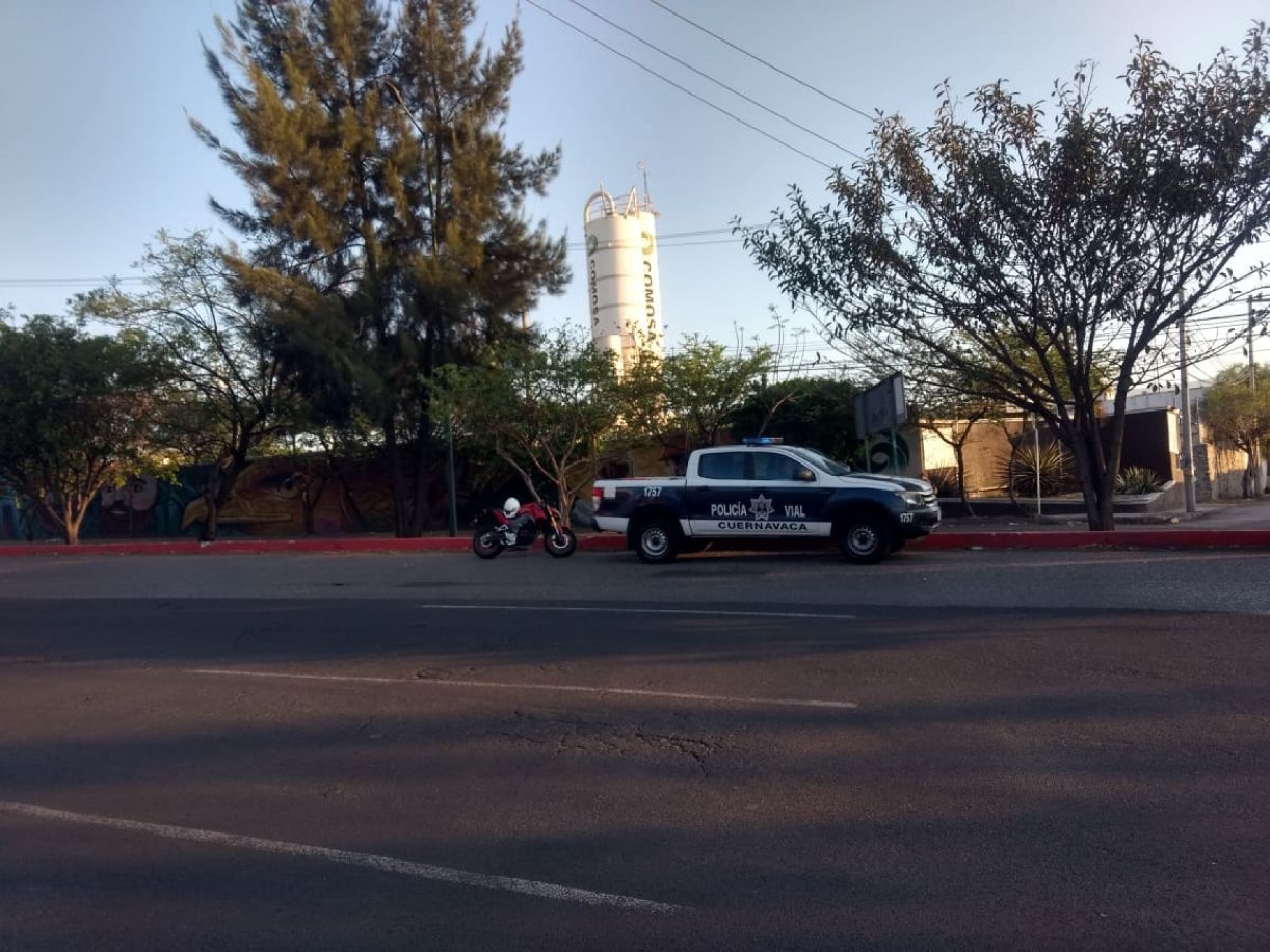 Perder el control de su moto le costó la vida