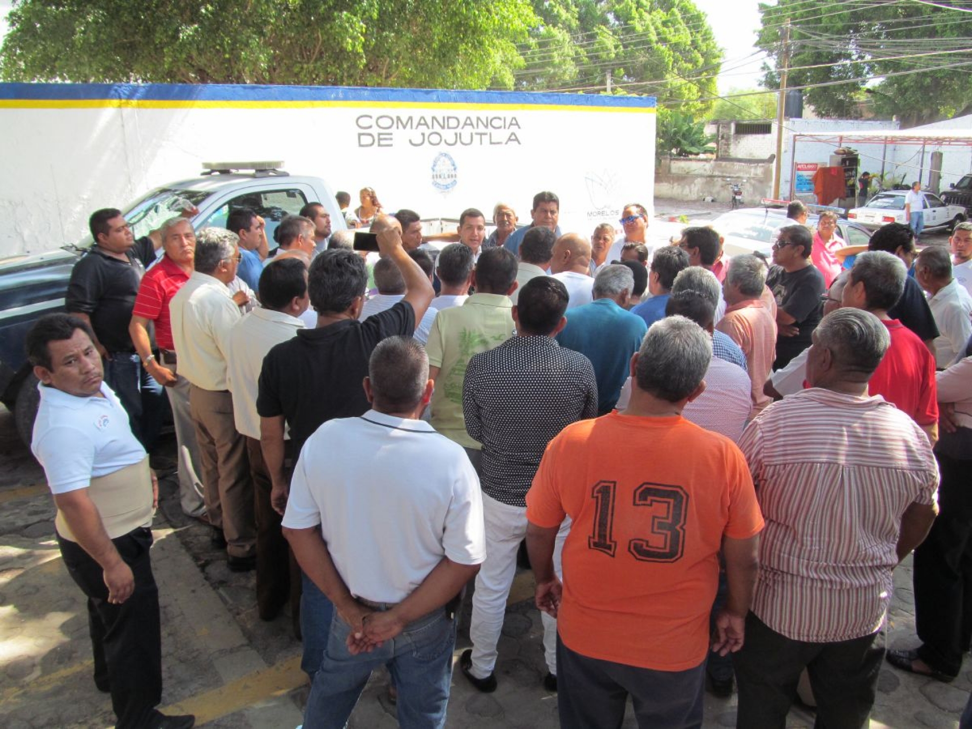Piden taxistas hacer paradas en el centro de Jojutla