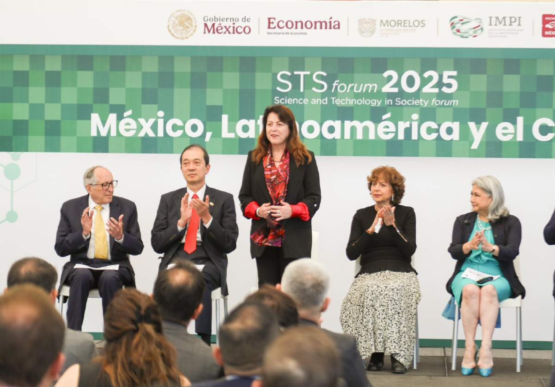 Tecnología e innovación impulsan desarrollo económico: gobernadora