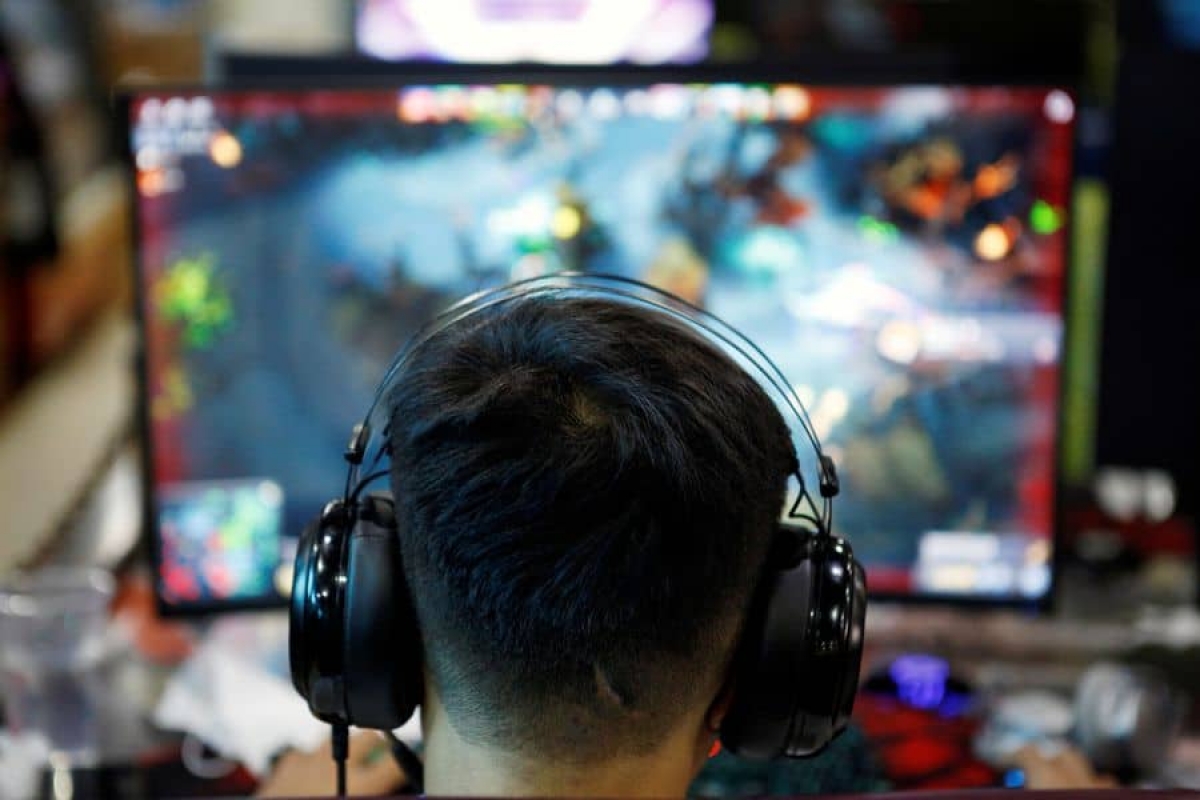 China pide que videojuegos no fomenten "afeminación" ni "adicción"