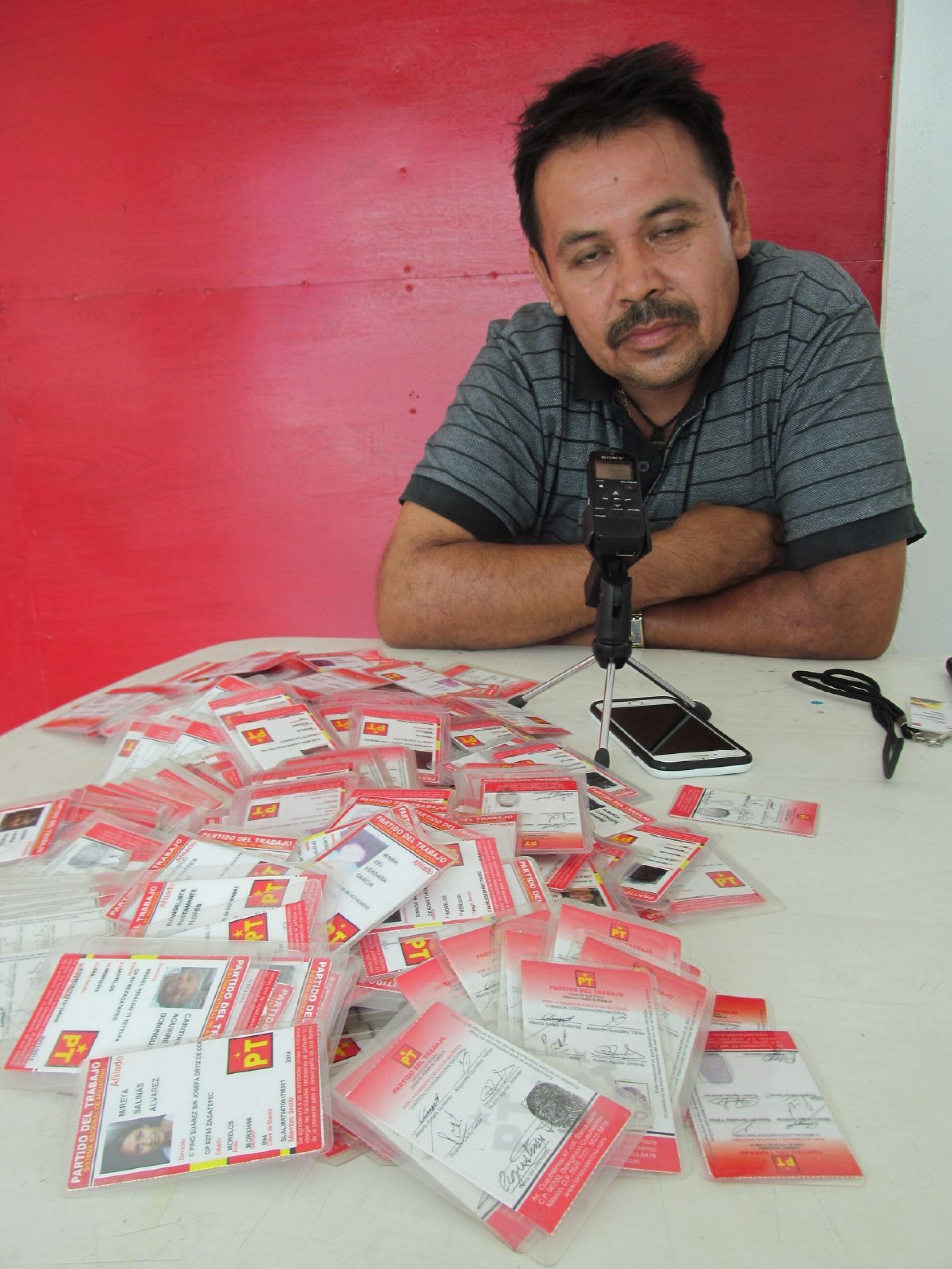 Pide expetista que lo den de baja de ese partido