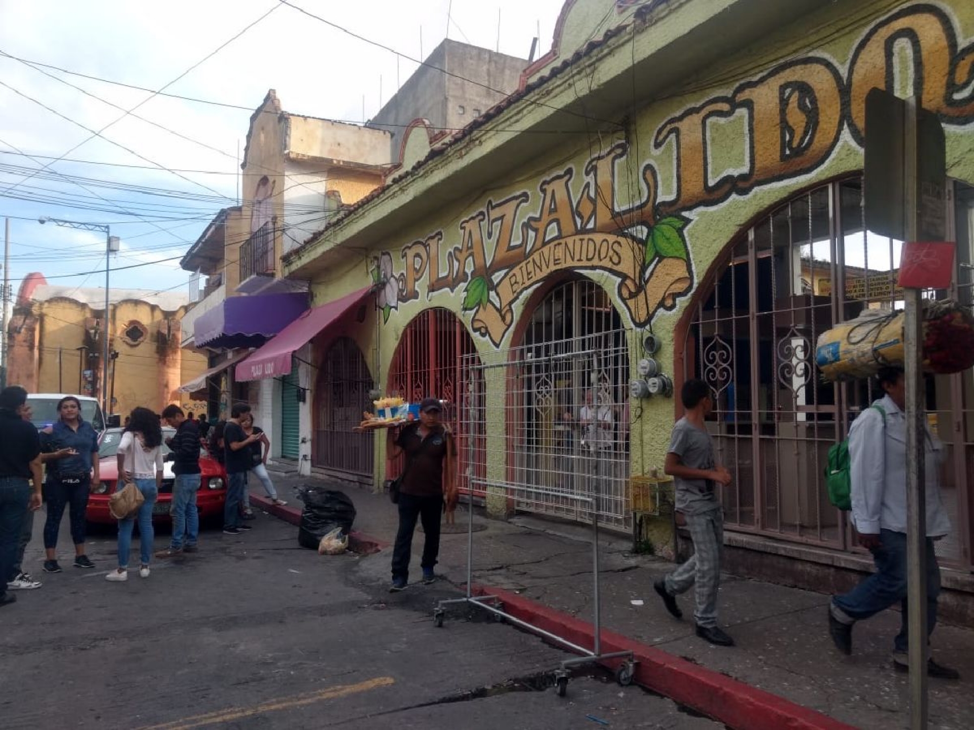 Había droga y un arma en el local de los comerciantes asesinados