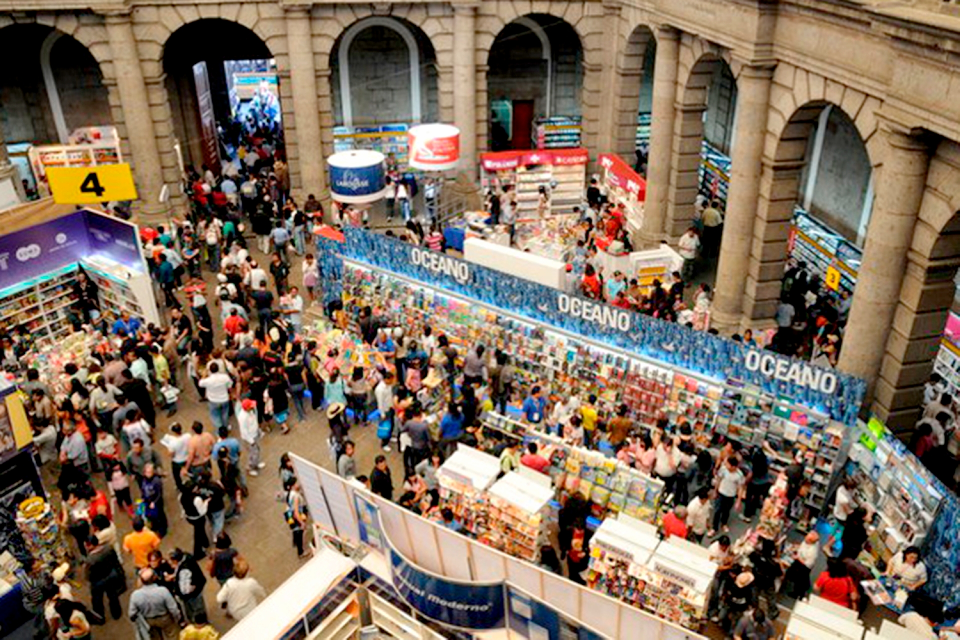La UAEM ofrece 25 títulos en la feria del libro del Palacio de Minería