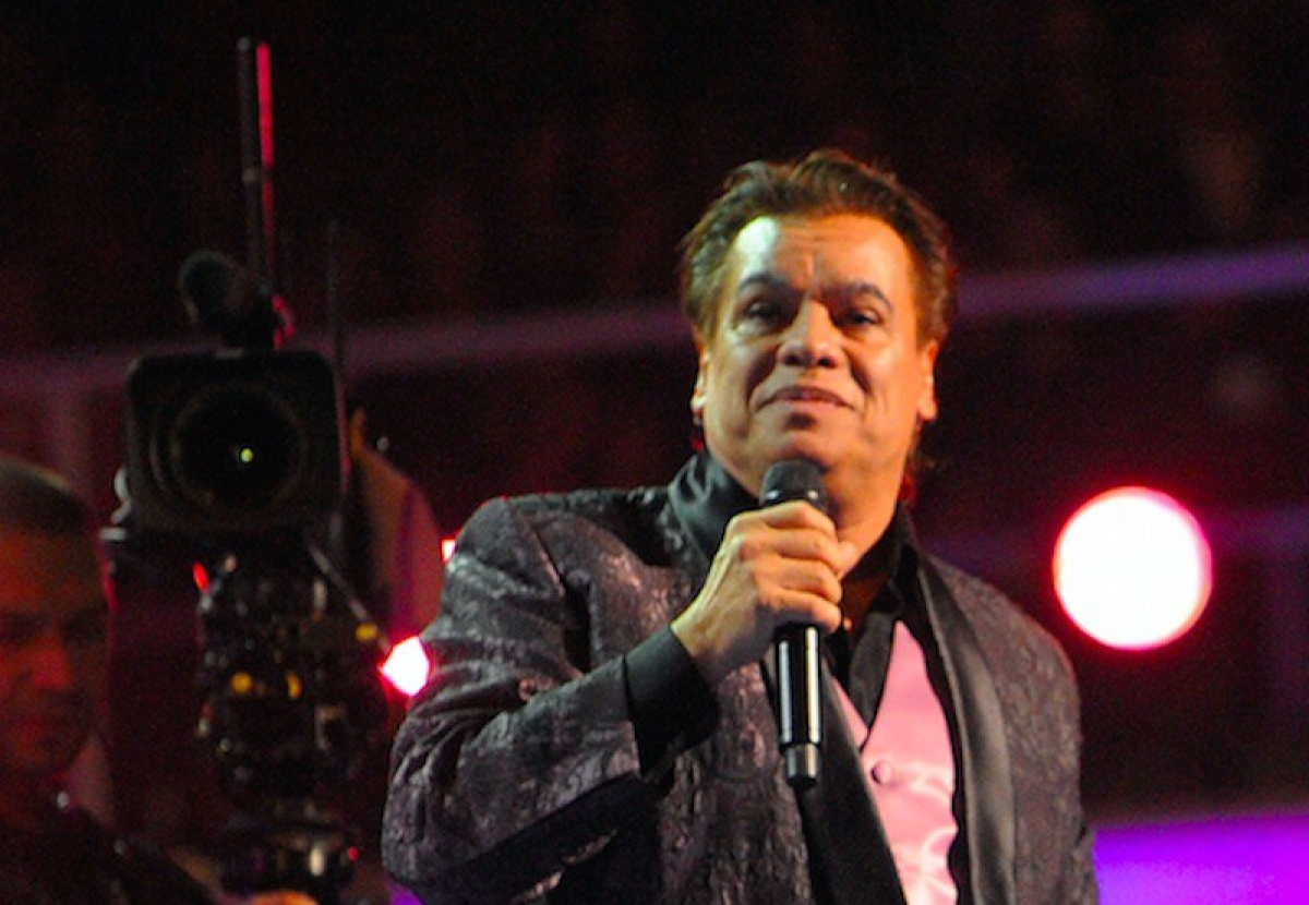 Presentador de Latin Grammy no sabía que Juan Gabriel estaba muerto