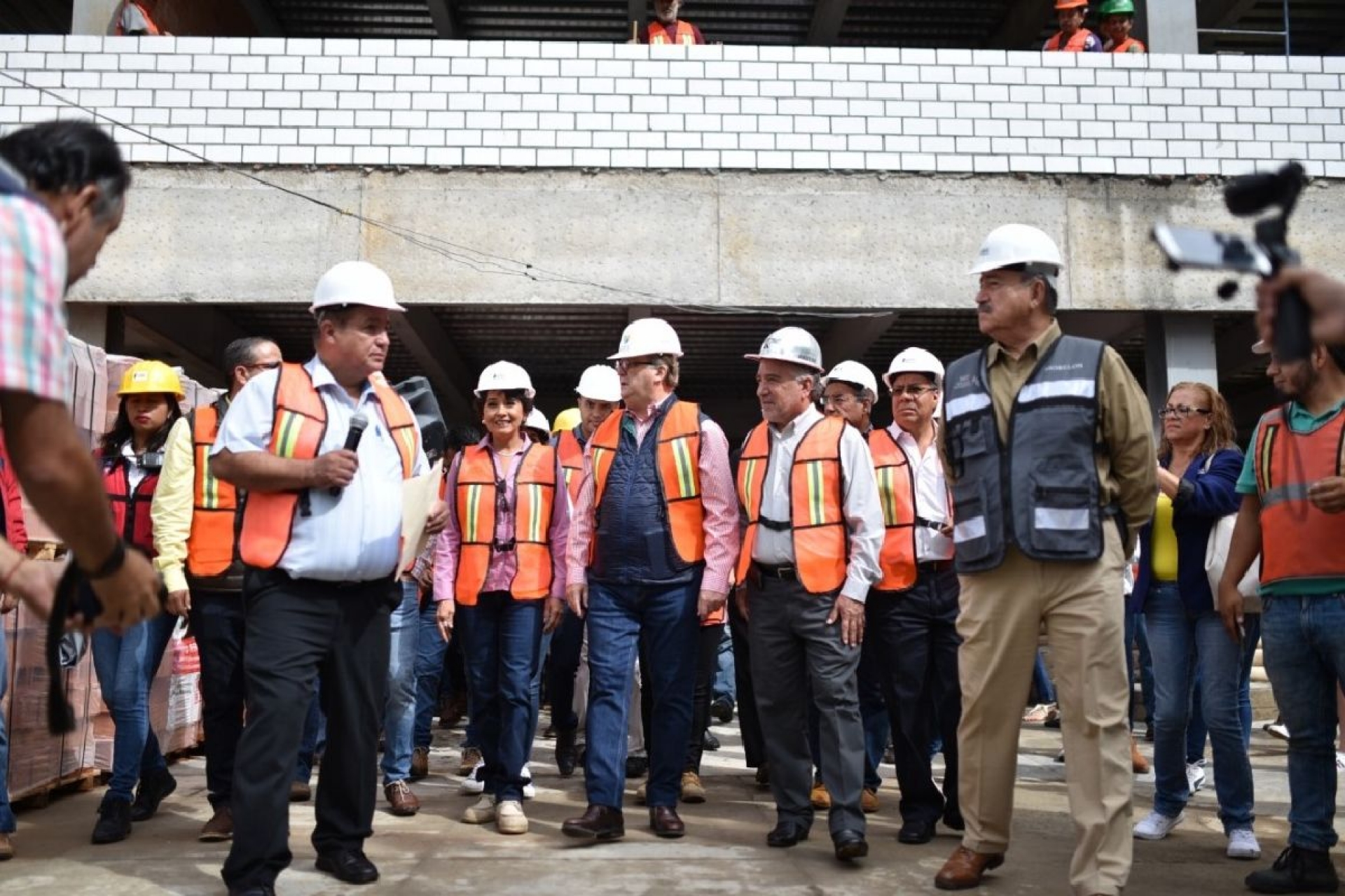 Supervisan avance en la construcción de nuevos edificios universitarios