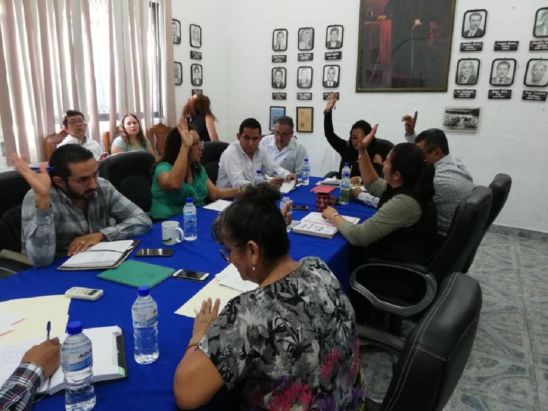 Continúan acéfalas dos direcciones de Zacatepec
