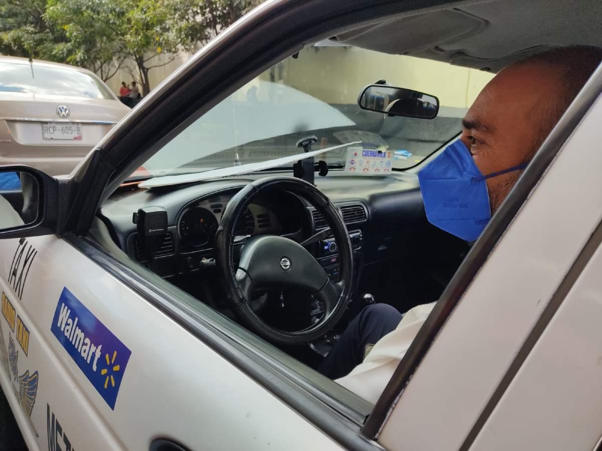 Abogado de profesión y taxista