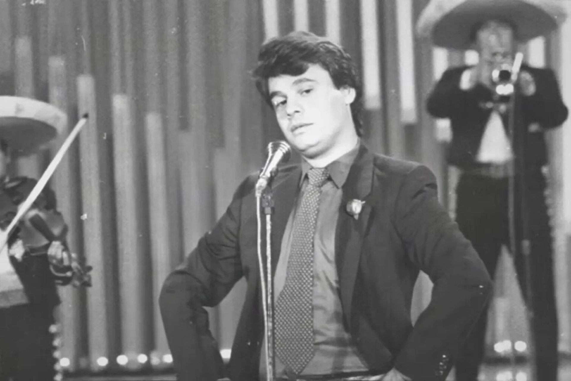 Juan Gabriel vuelve con grabaciones inéditas: lanzan 'Nunca Había Amado Así' como adelanto de su álbum póstumo ‘Eterno’