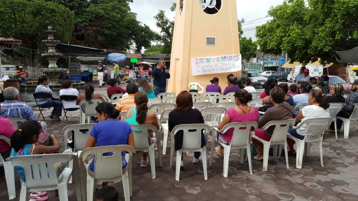 Realizan el segundo encuentro de padres de familia en defensa de la educación en Alpuyeca