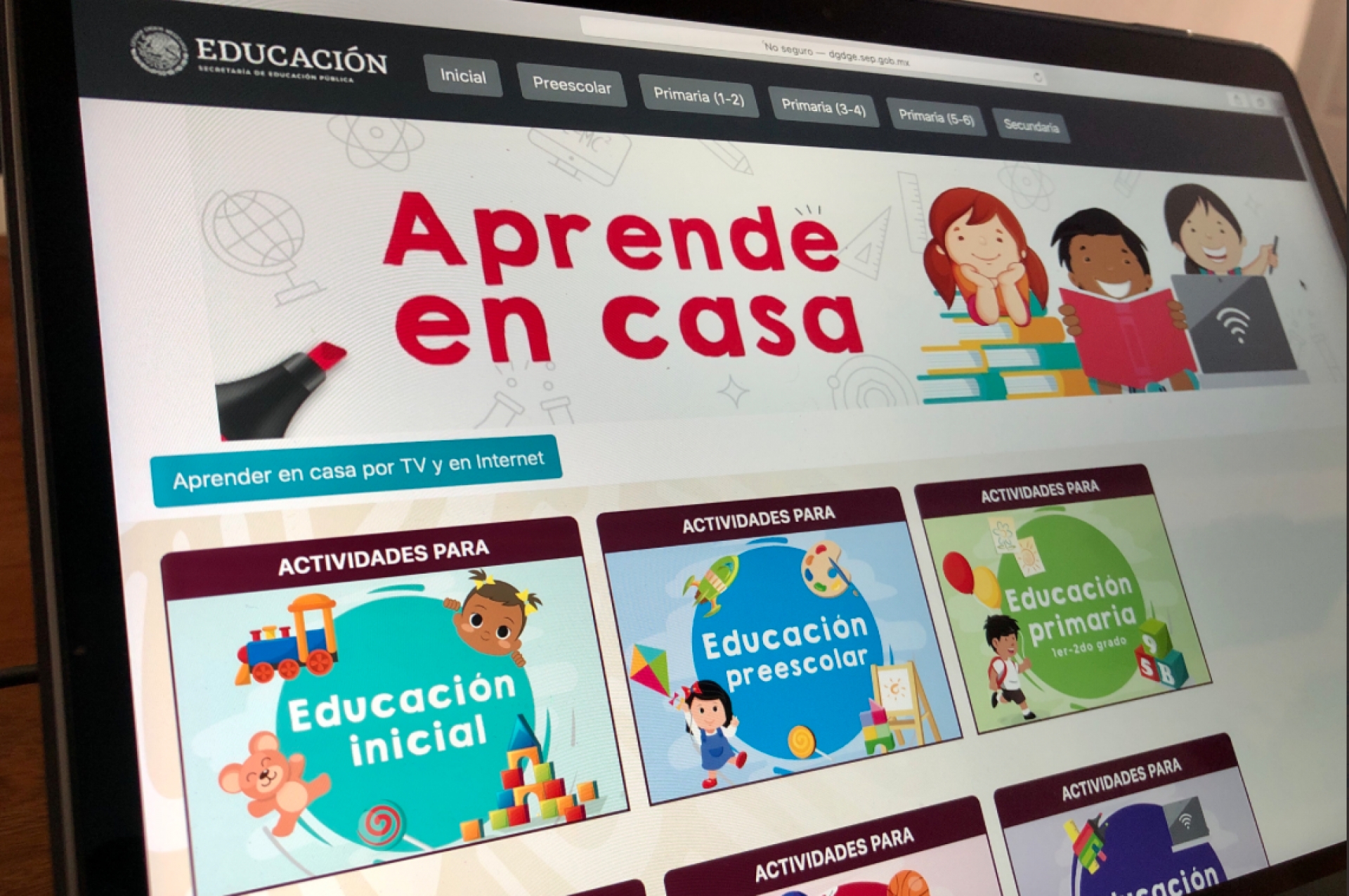 Anuncian estrategia “Aprende en casa por TV”