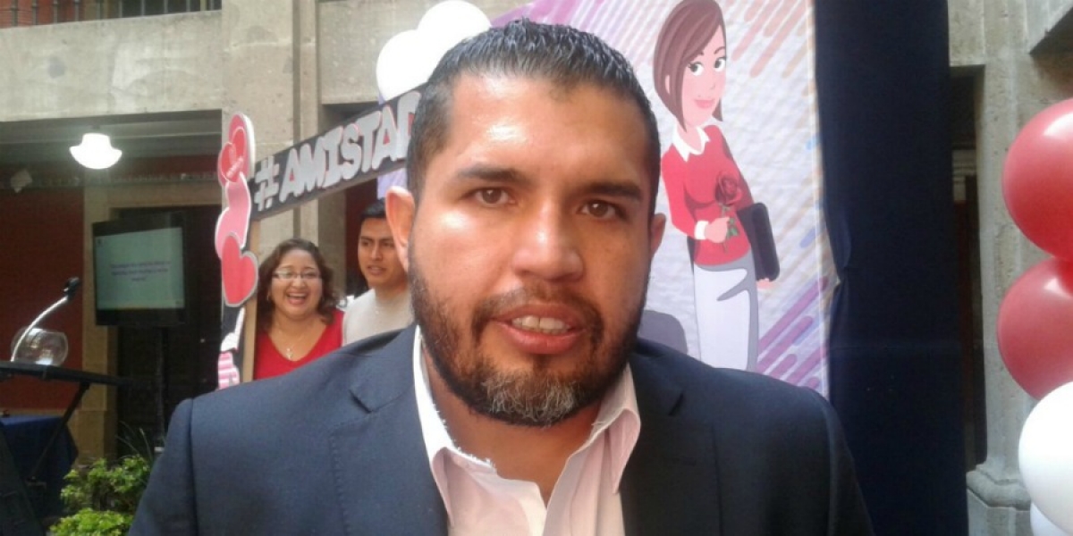 Sostiene subsecretario que Ayuntamiento capitalino es responsable del retiro de comerciantes de la Plaza de Armas