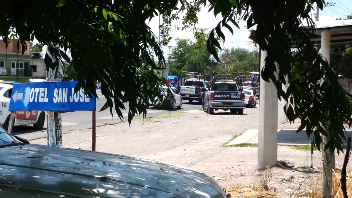 Enferma de espanto porque policía del Mando Único lo encañona
