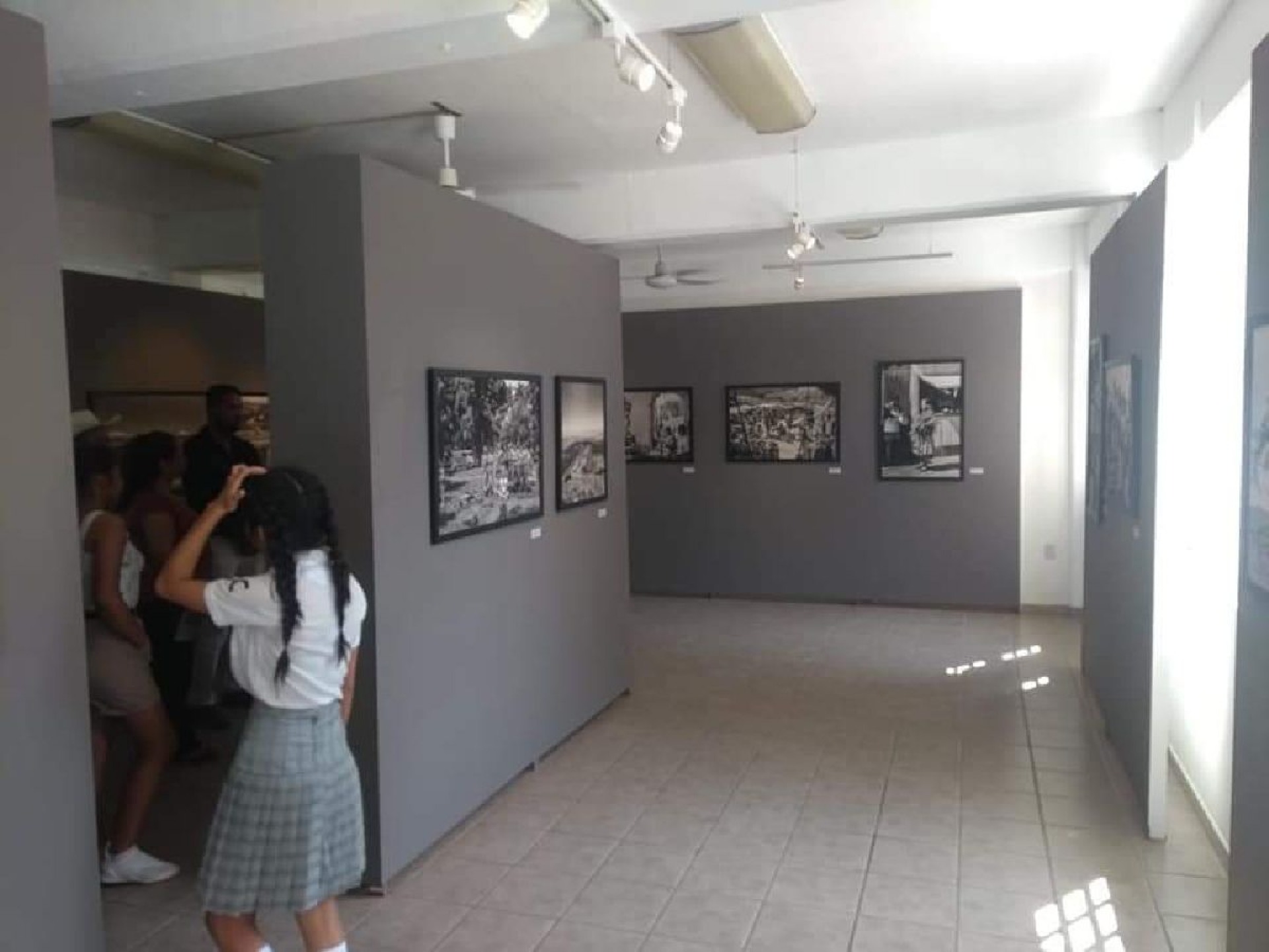 Ofrecen exposición fotográfica en Coatlán del Río