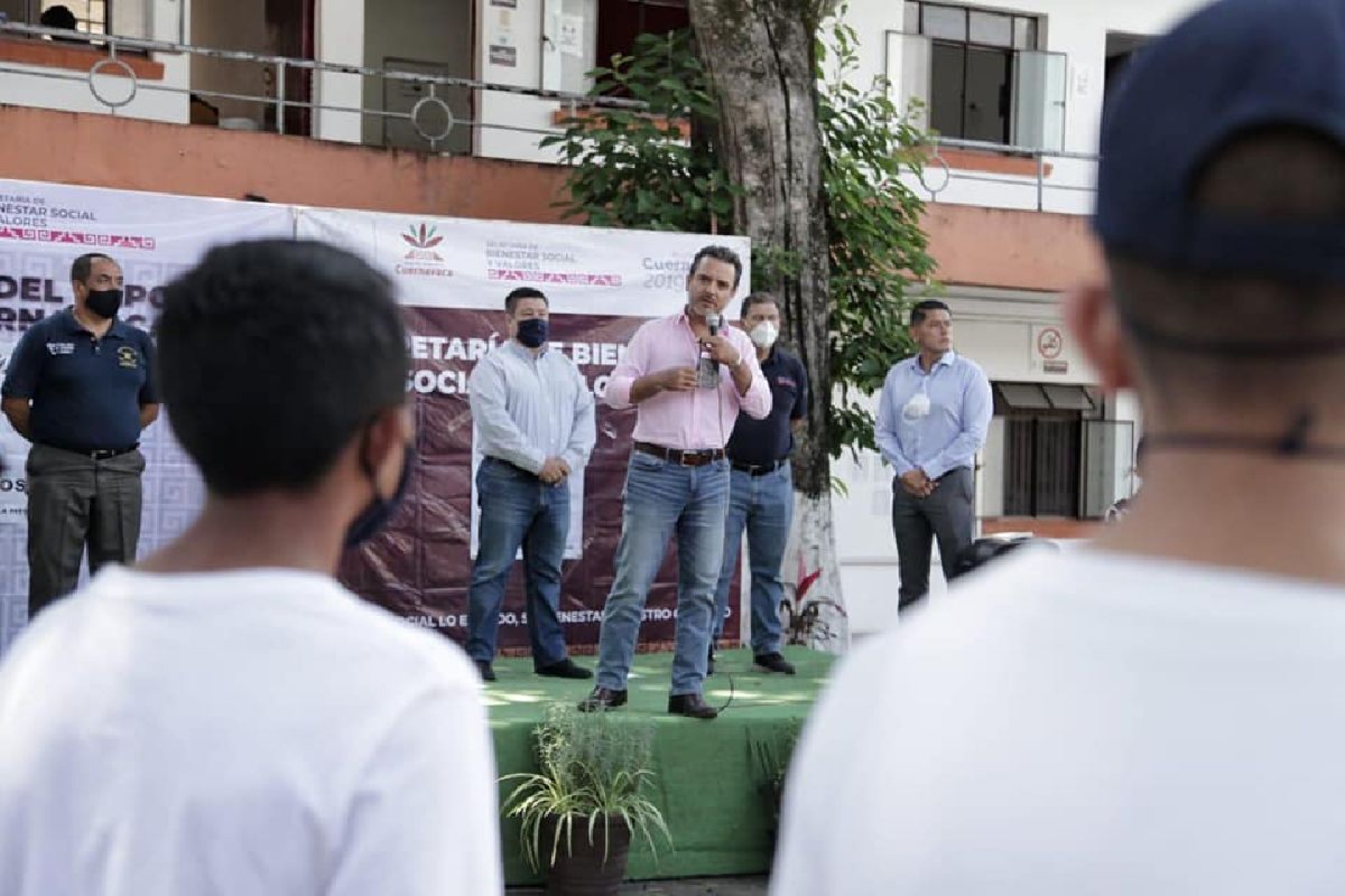 Anuncia Villalobos nuevo recorte de personal