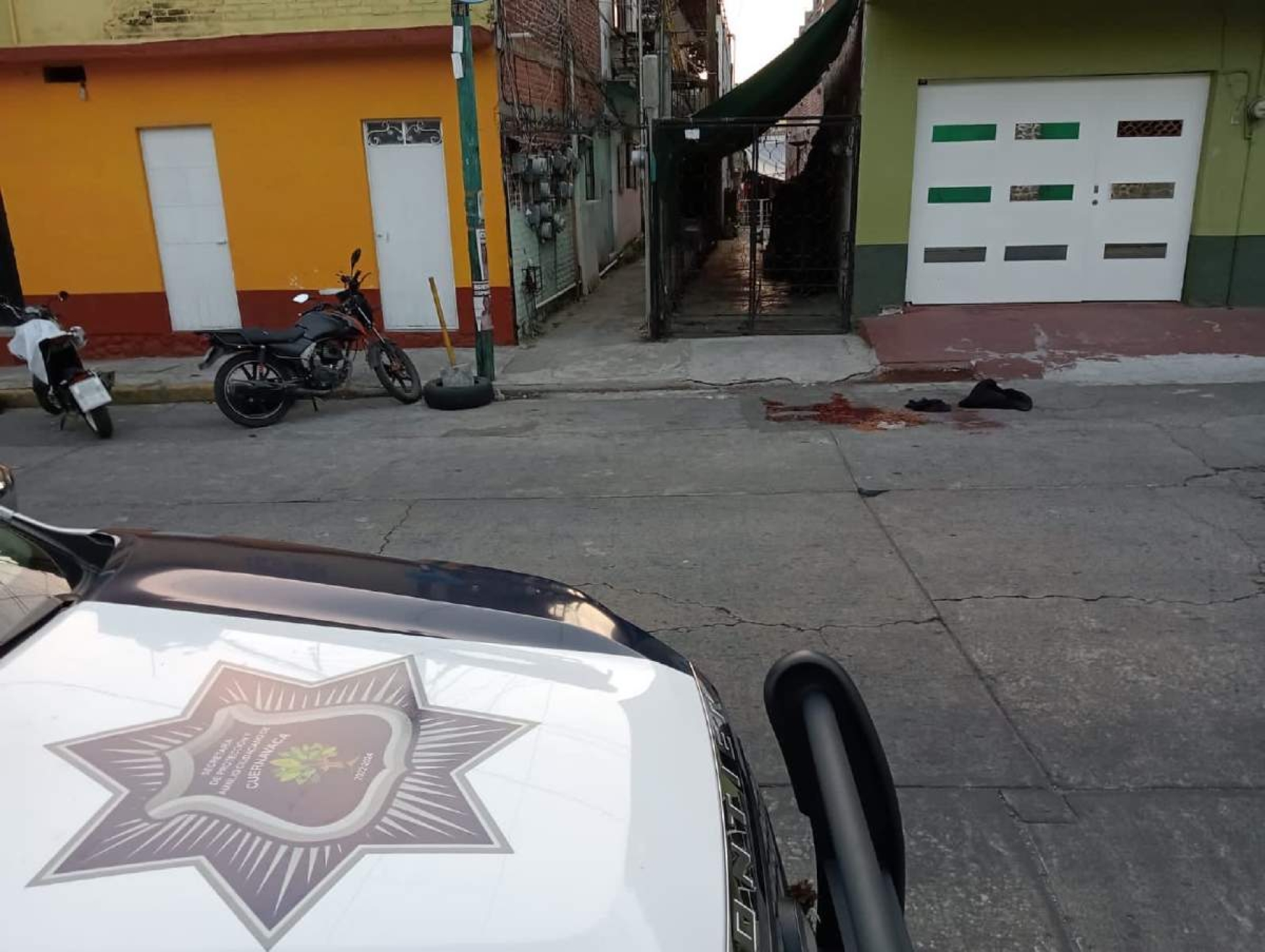 Hieren a dos individuos en Cuernavaca