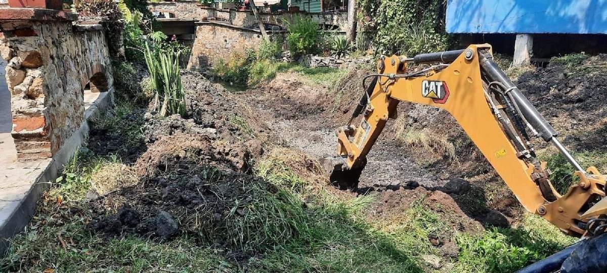 Continúa el desazolve de canales, ríos y barrancas en Jojutla