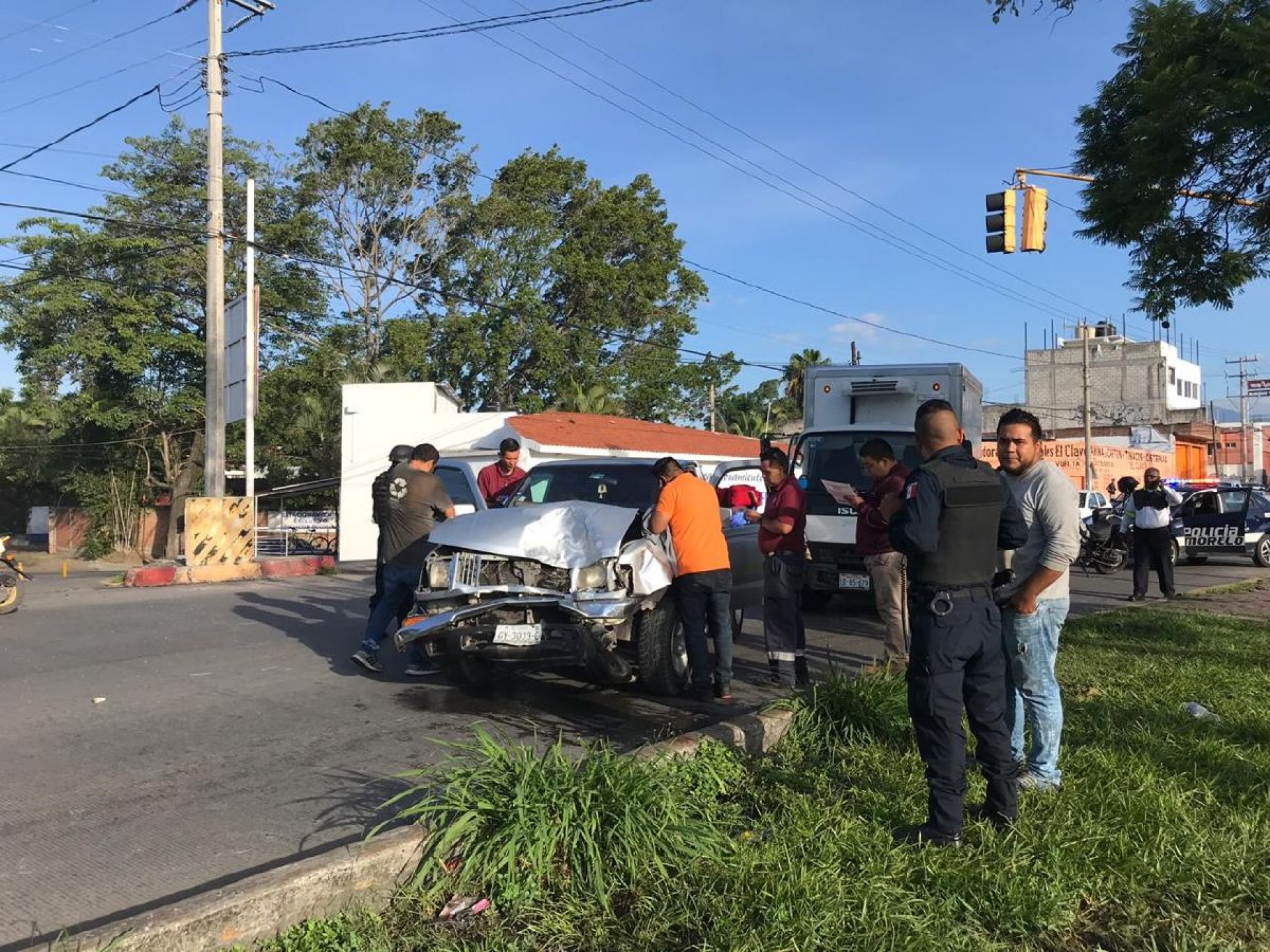 Choque en Pedregal de las Fuentes deja un herido