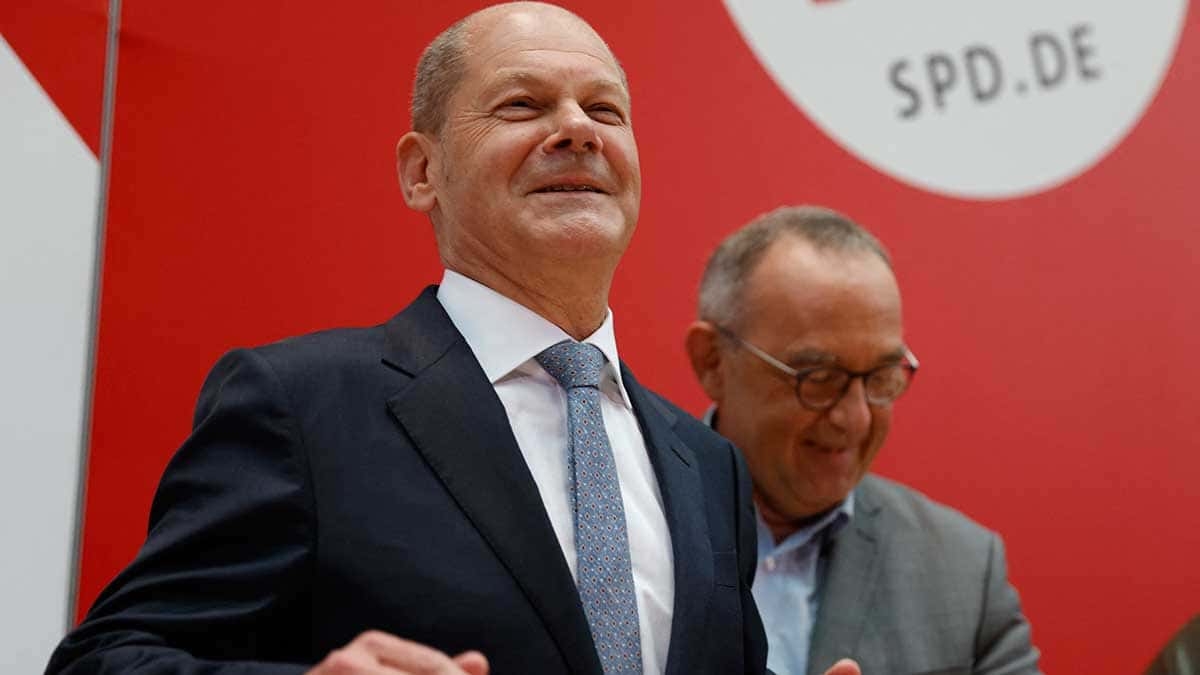 Angela Merkel felicita a Olaf Scholz por su victoria en elecciones de Alemania
