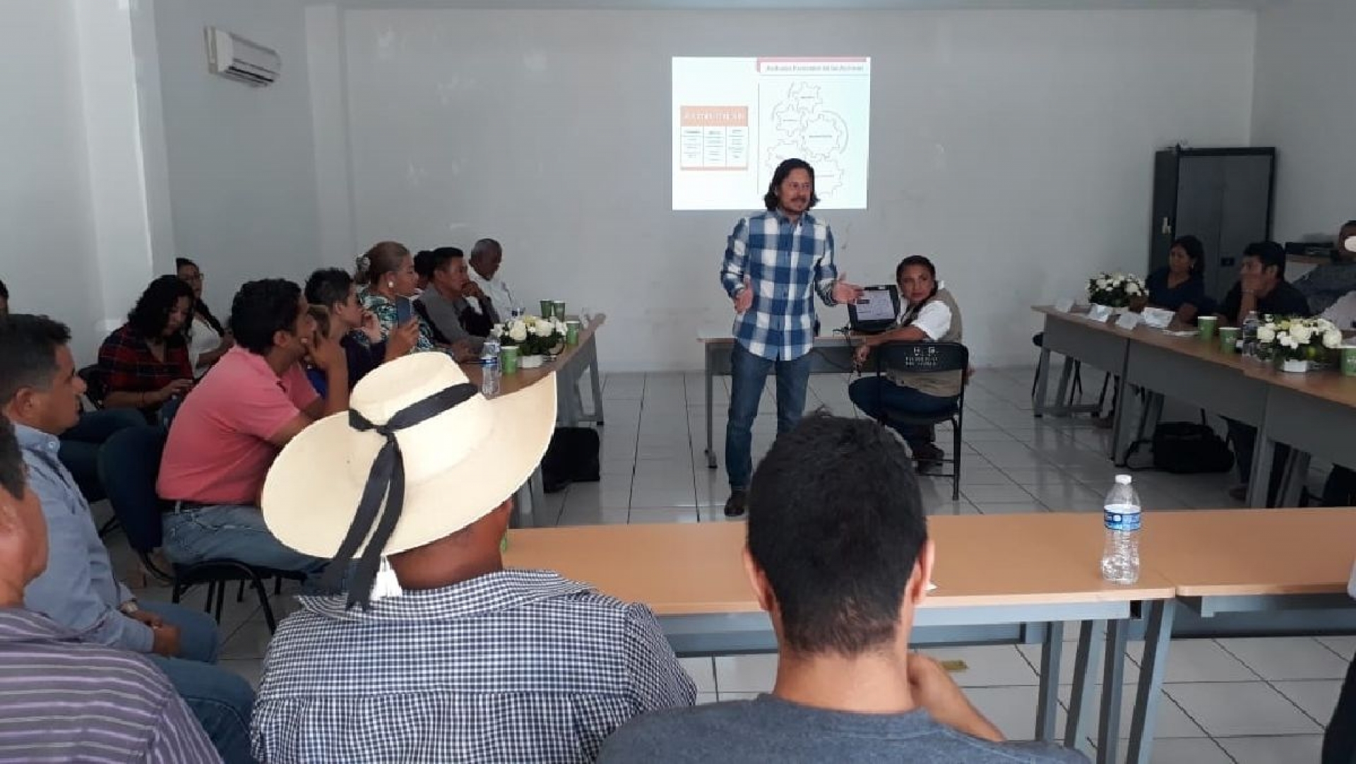 Necesario, el apoyo de la ciudadanía para combatir el dengue: Pimentel Mejía