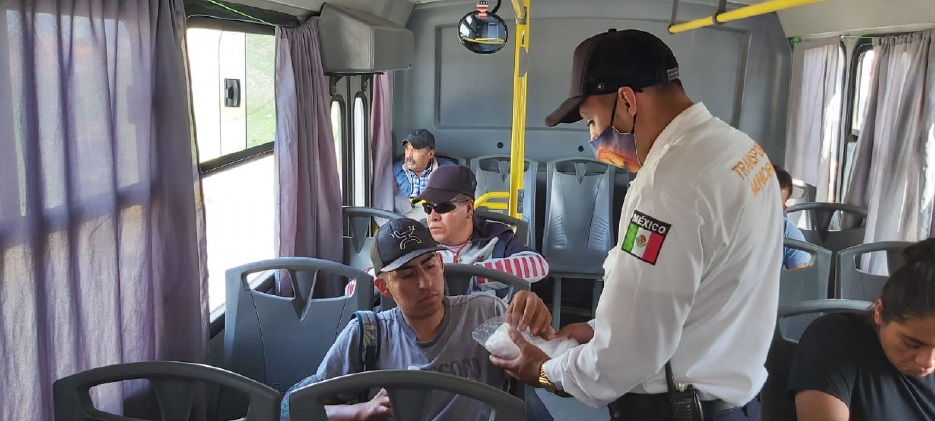 Pasajeros ya no usan cubrebocas, afirma operador
