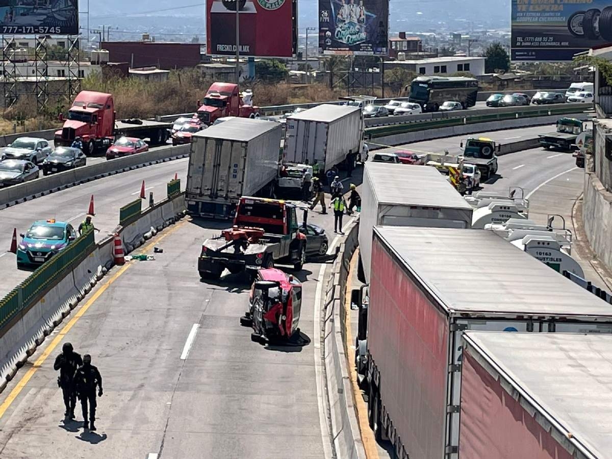 Se registra “carambola” en el Paso Exprés