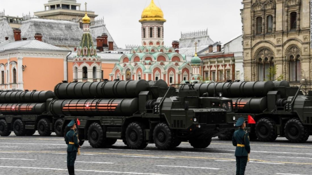 Tensión nuclear: Rusia está entrenando a un aliado exsoviético en el uso de ojivas 'especiales'