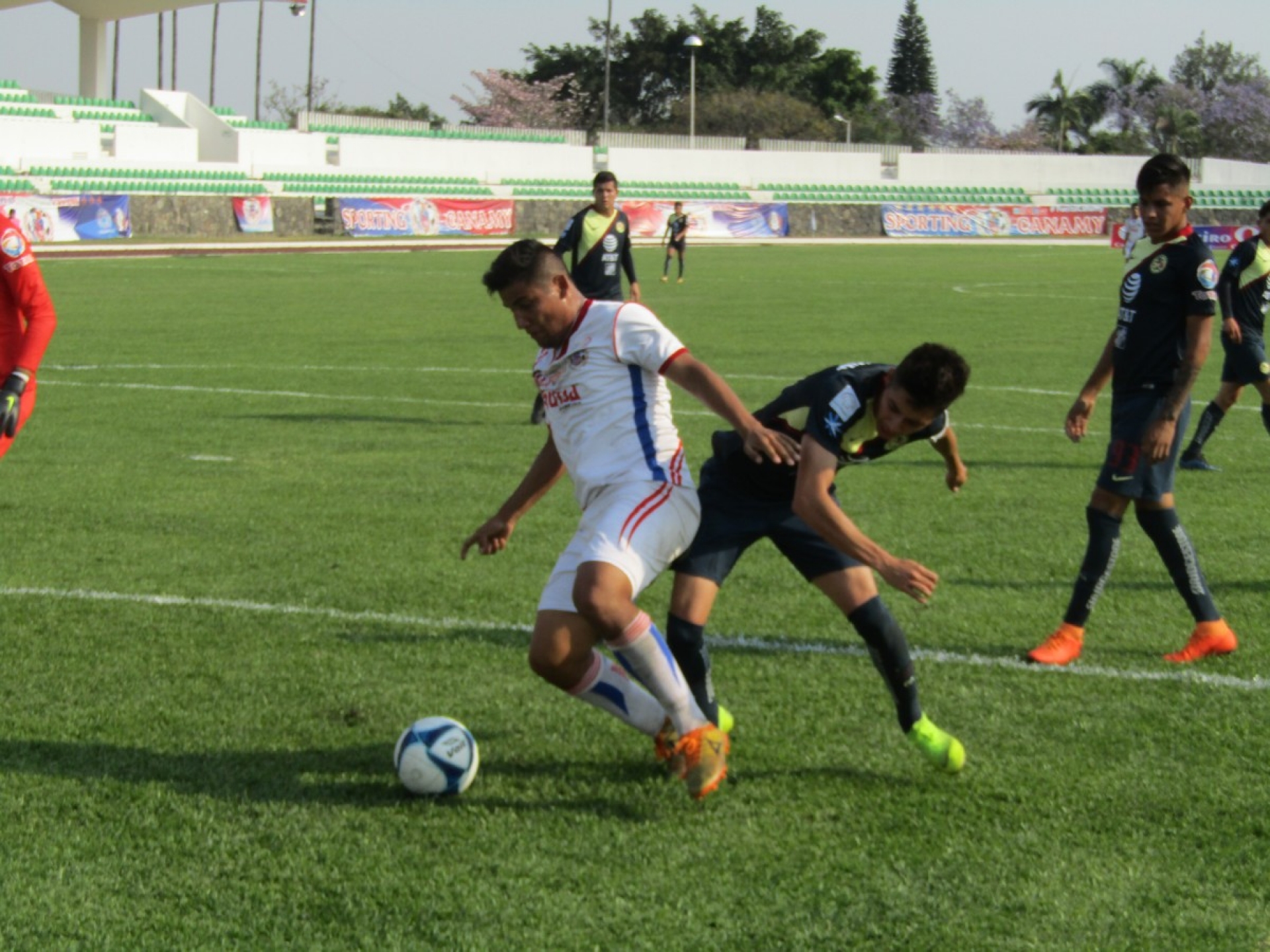 Sporting Canamy sucumbe ante América Premier