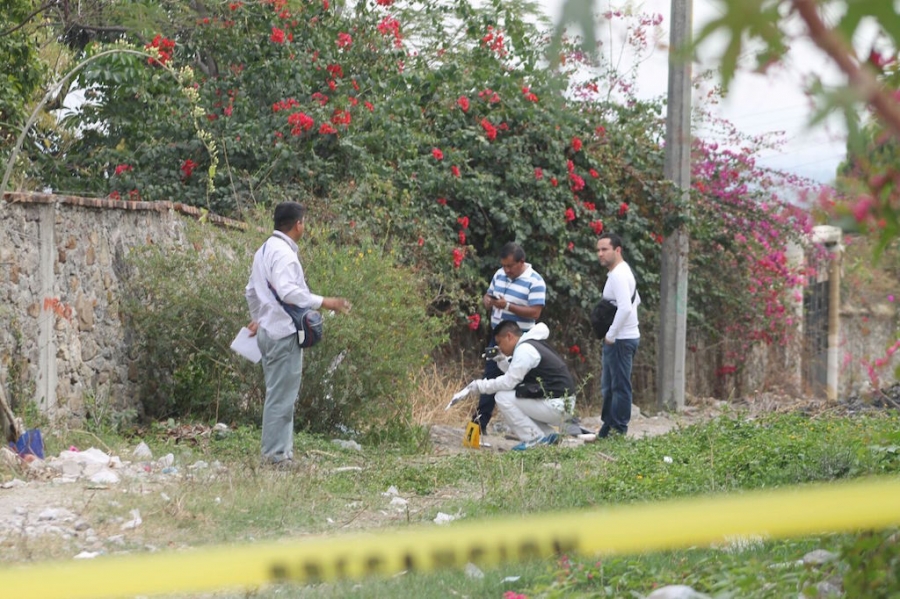 Hallan un cadáver en la colonia Azteca de Temixco