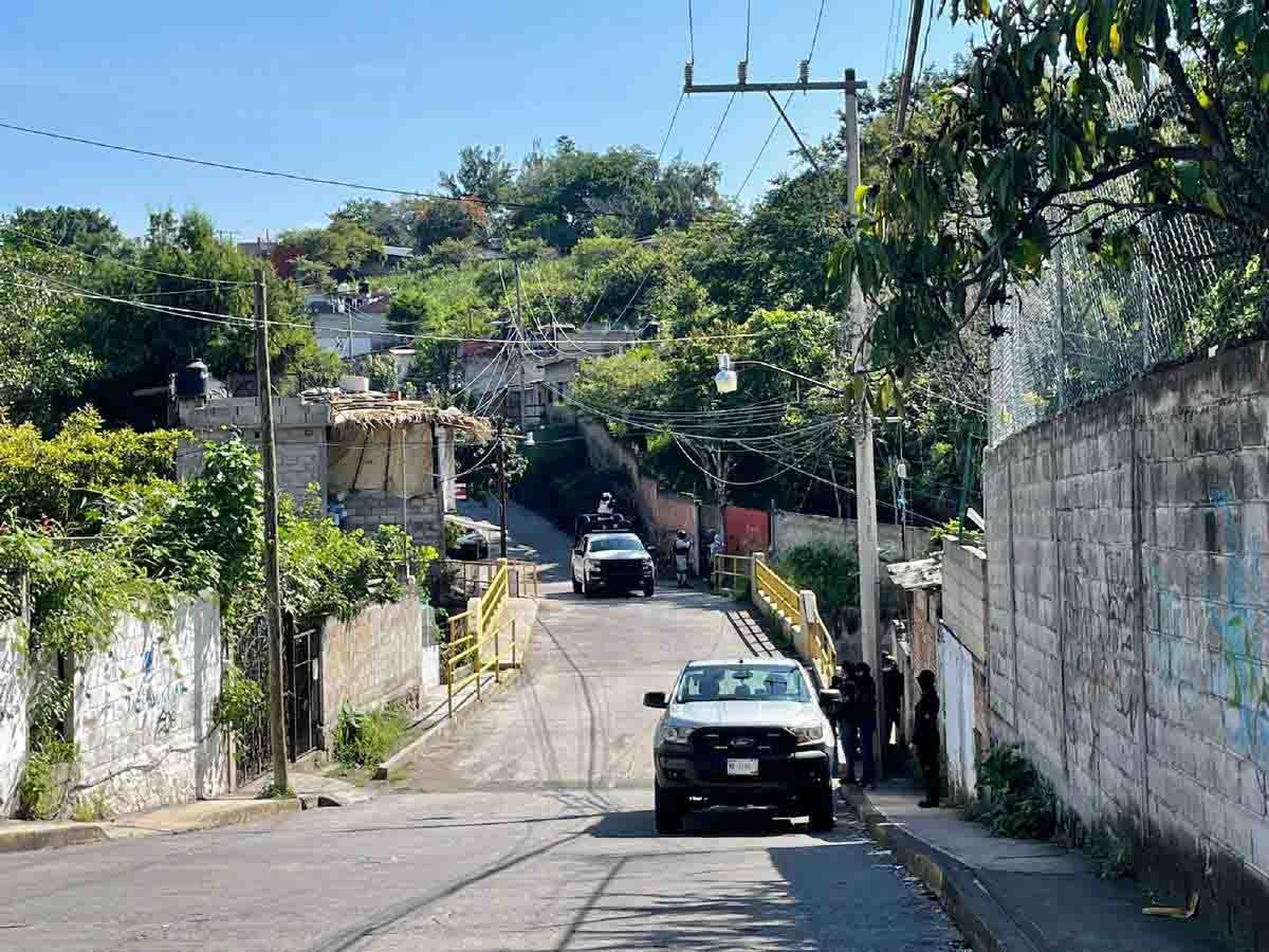 Catean vivienda en busca de restos humanos