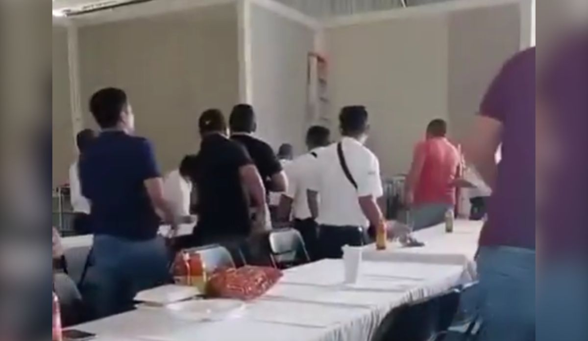 Posada empresarial en Campeche termina en pelea por comentario contra esposa