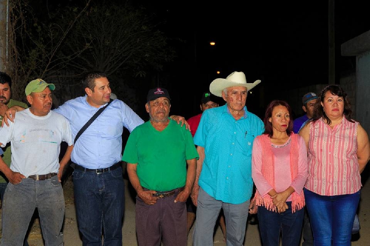 Edgar Muñoz Sanabria  e integrantes del Cabildo inauguraron obras sanitarias en Telixtac