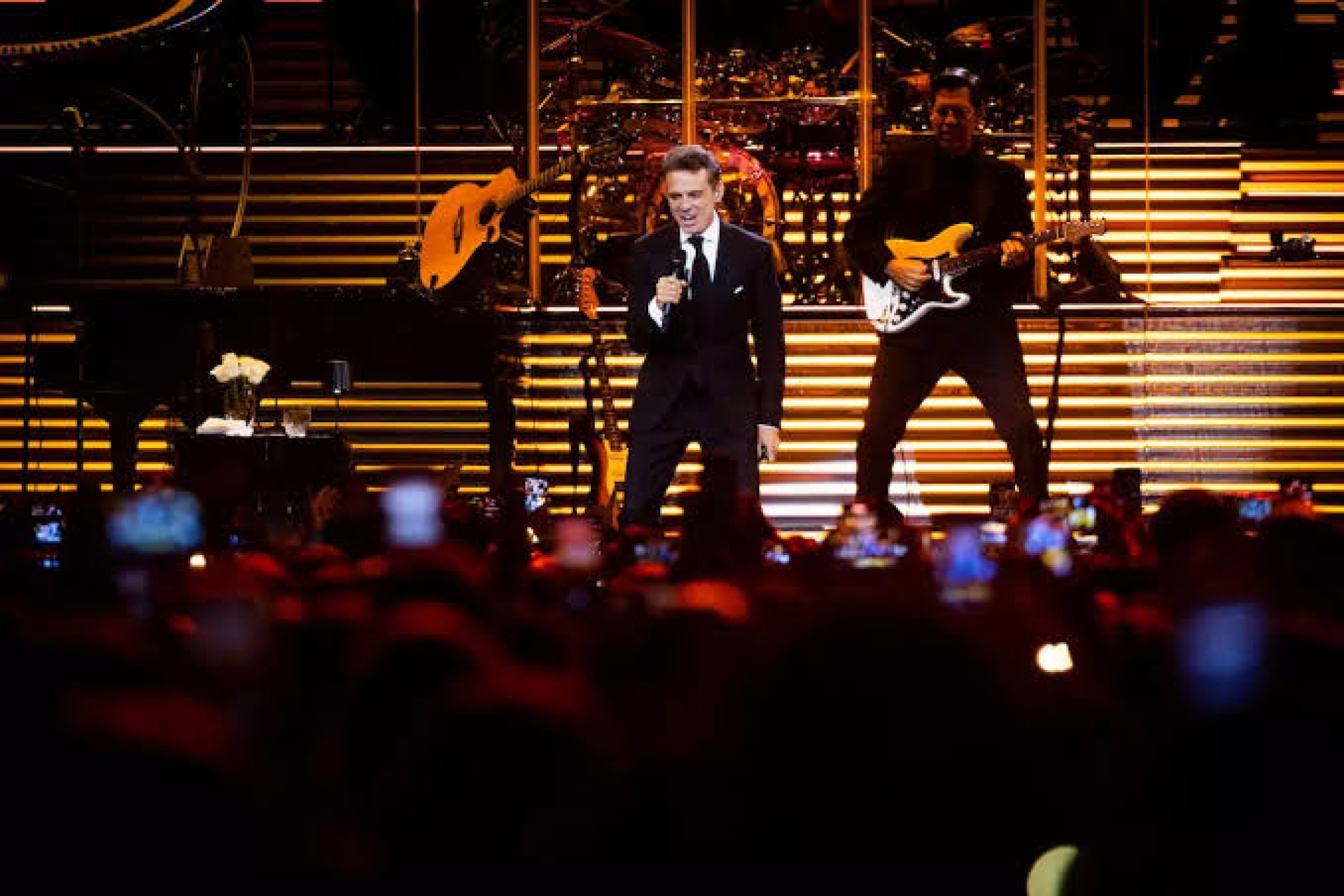 Cancelan concierto de Luis Miguel en Culiacán por ola de violencia
