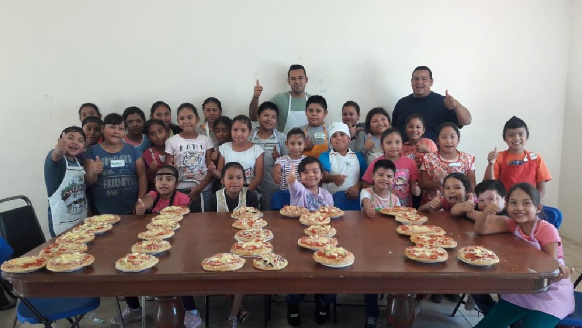 Un éxito, el curso de elaboración de pizza para niñas y niños en Yecapixtla