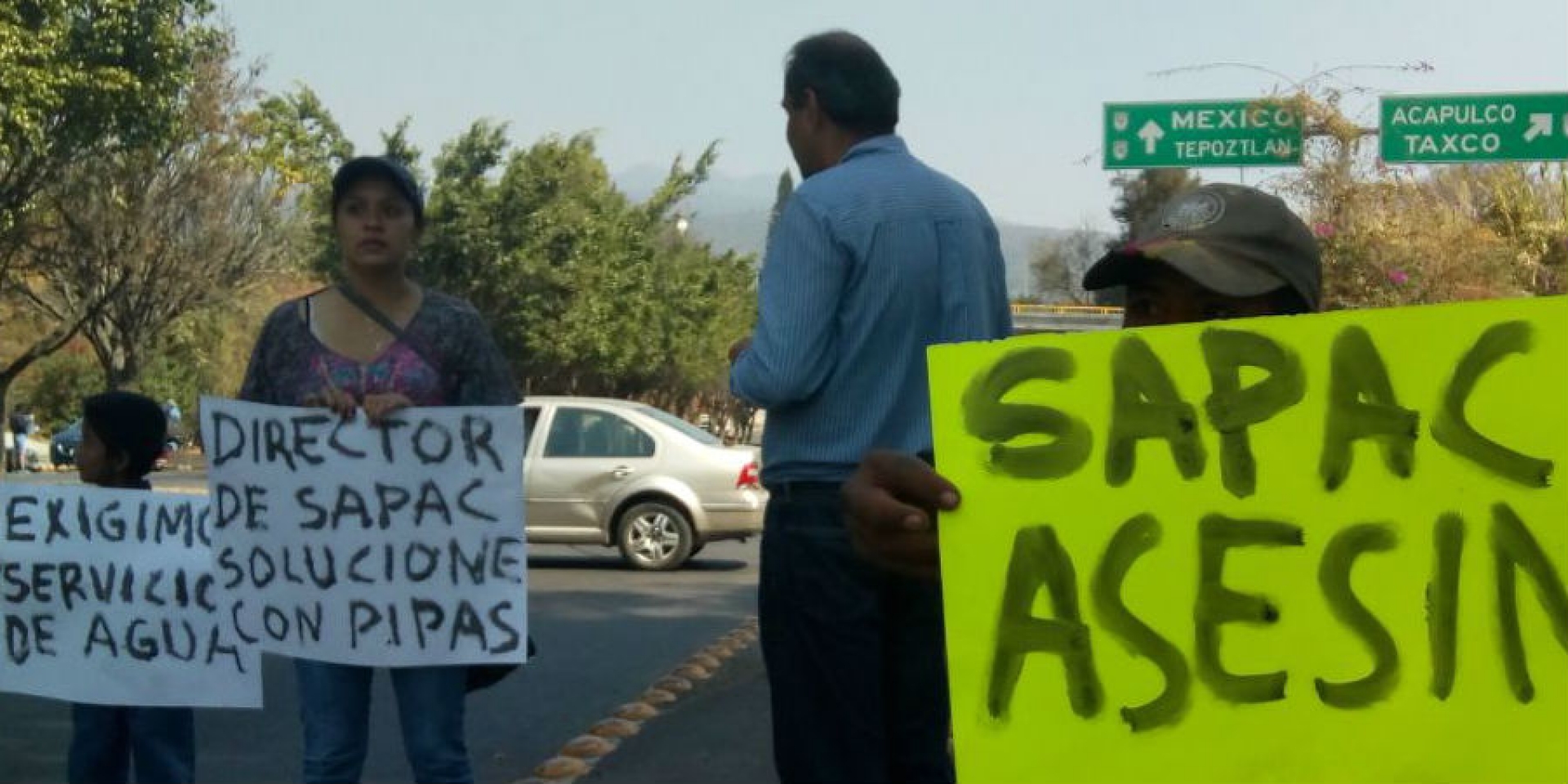 Vecinos de Lomas de Cortés, Maravillas y San Salvador protestaron por la falta de agua potable