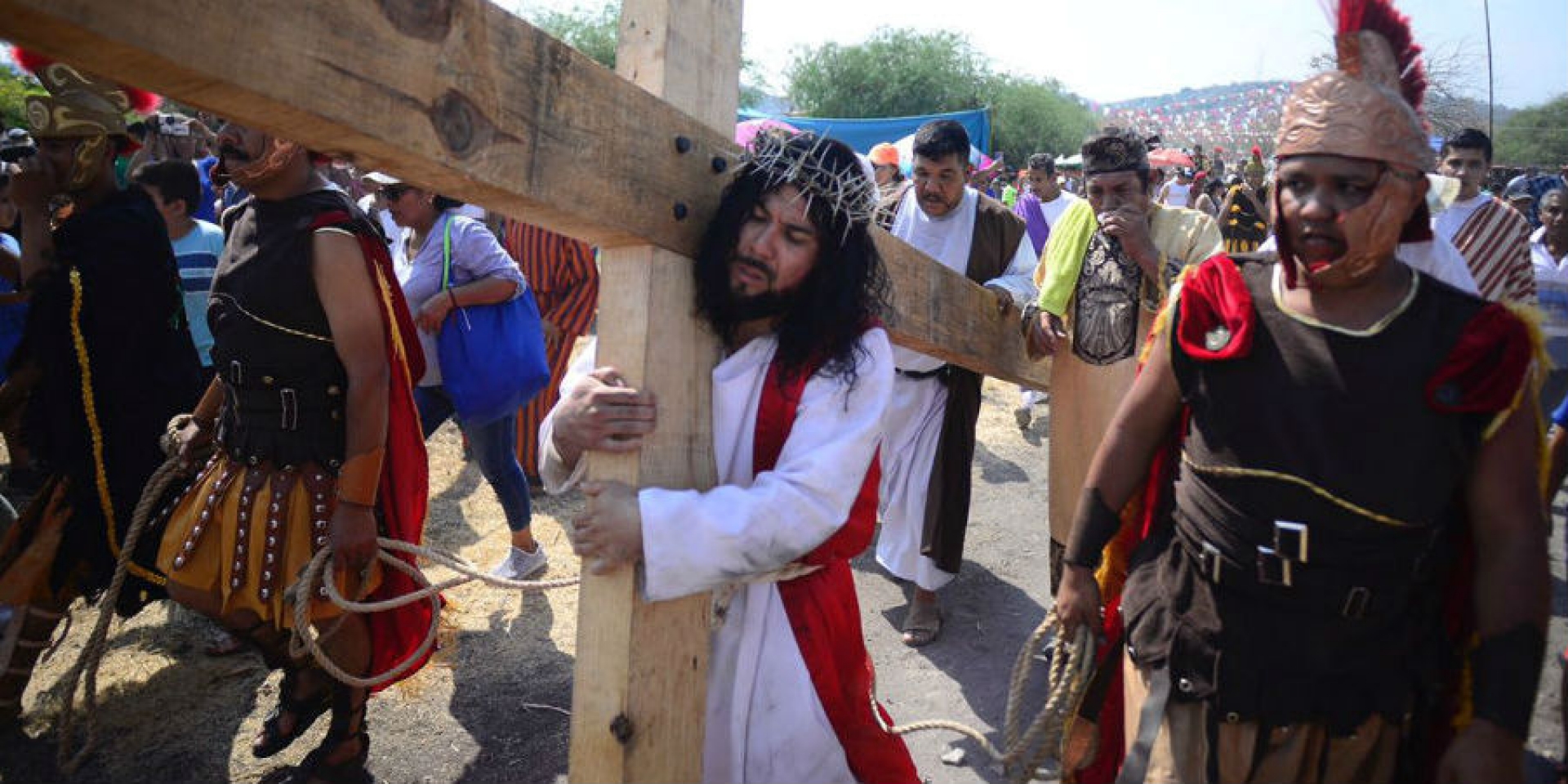 Se lleva a cabo representación de la Pasión de Cristo en Ayala