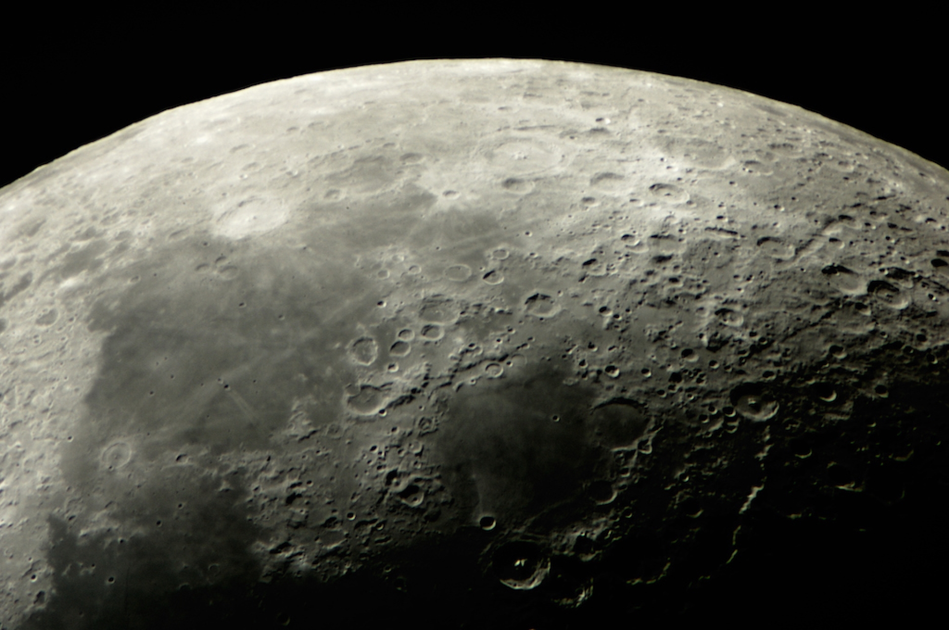 La Luna es más antigua de lo que se pensaba, según nuevo estudio