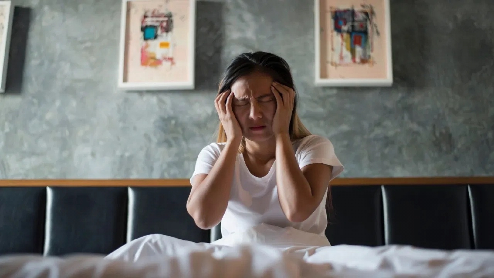 Estudio revela que algunas mujeres podrían confundir síntomas de hipertensión con la menopausia