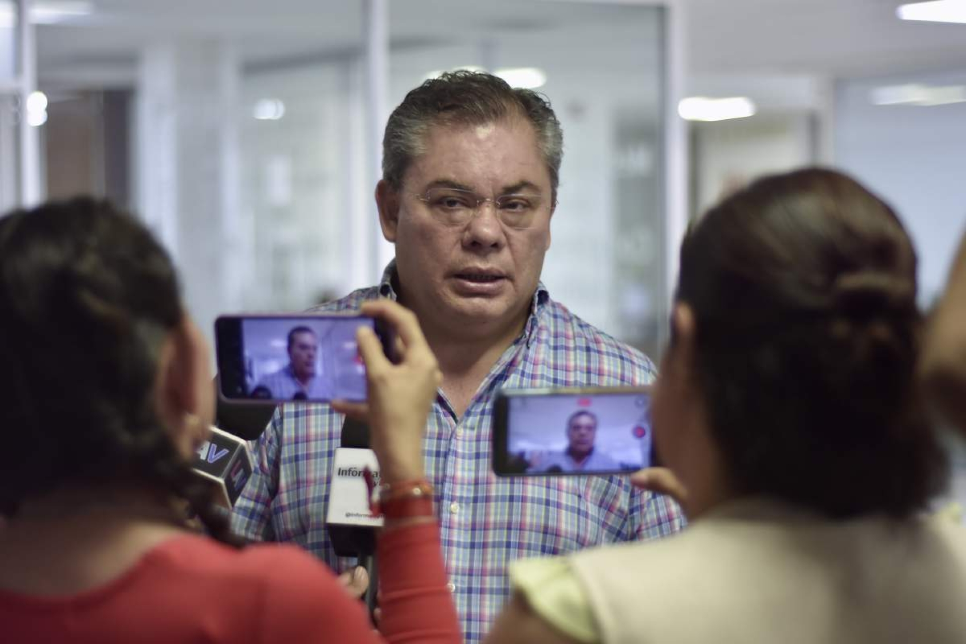 Analizan la desaparición del Instituto de la Mujer