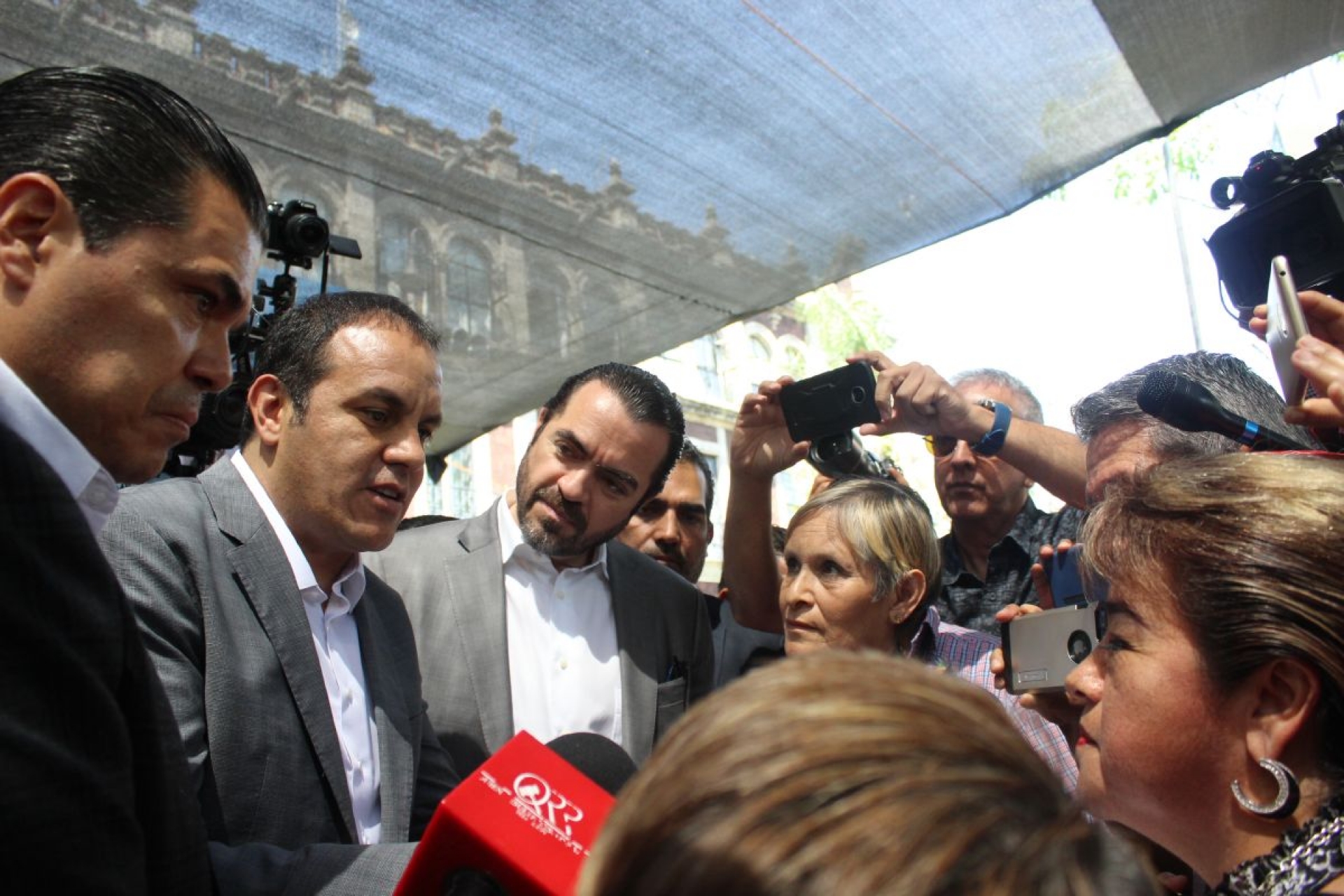 Denuncian omisiones de la fiscalía en el caso de las fosas de Tetelcingo