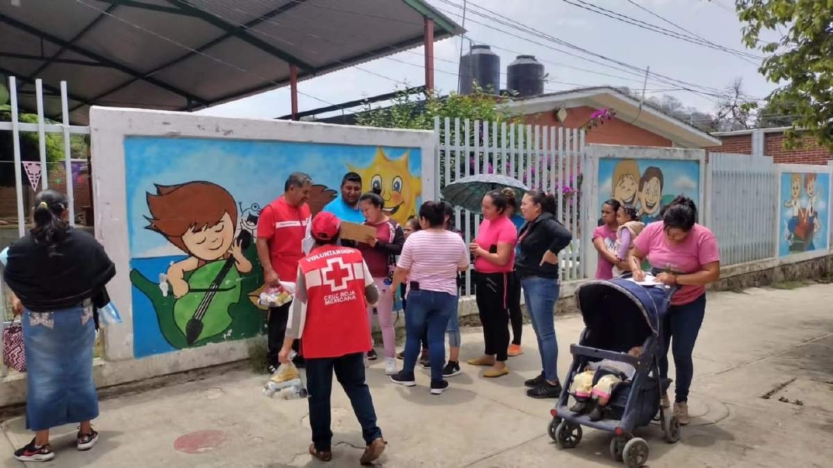 Brigadistas de la Cruz Roja continúan labores de prevención