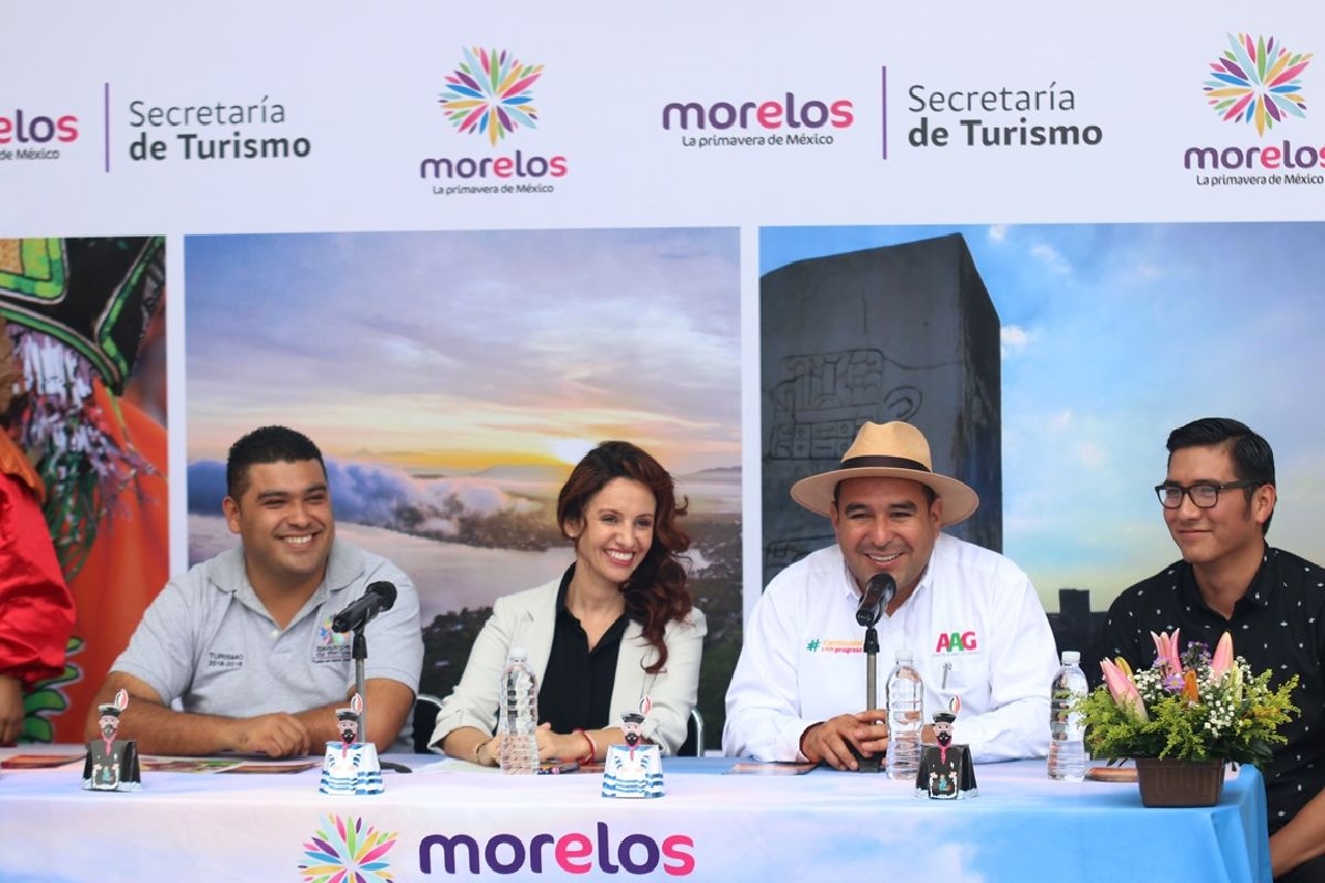 Mojigangas, fiesta de música, globos aerostáticos y festival mexicano, oferta turística de Morelos