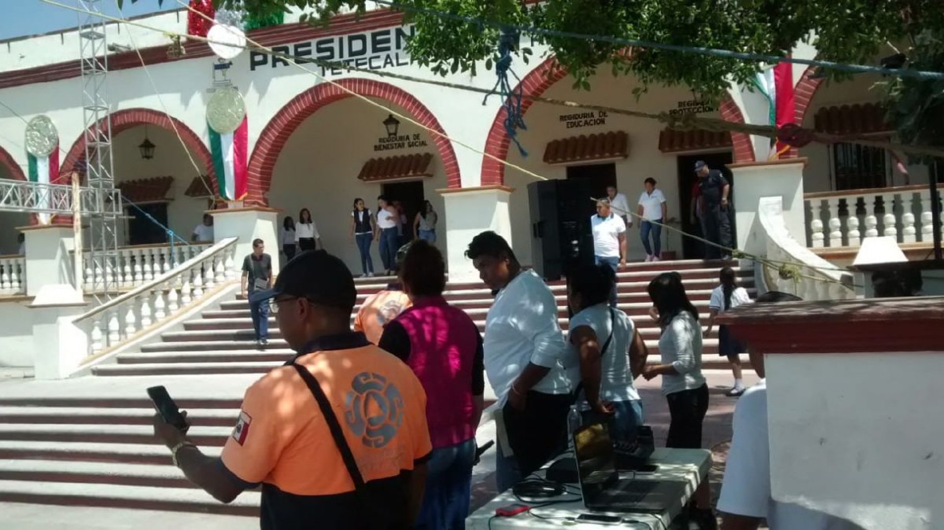 Realizan municipios de la región poniente simulacros en escuelas y alcaldías