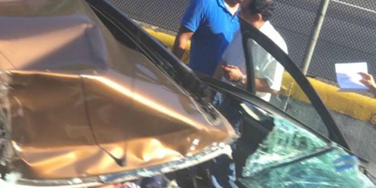 Queda prensada persona en vehículo, tras accidente en la autopista México-Cuernavaca