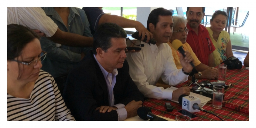 Reincorporan a Abdón Toledo Hernández al cargo de presidente municipal de Zacatepec