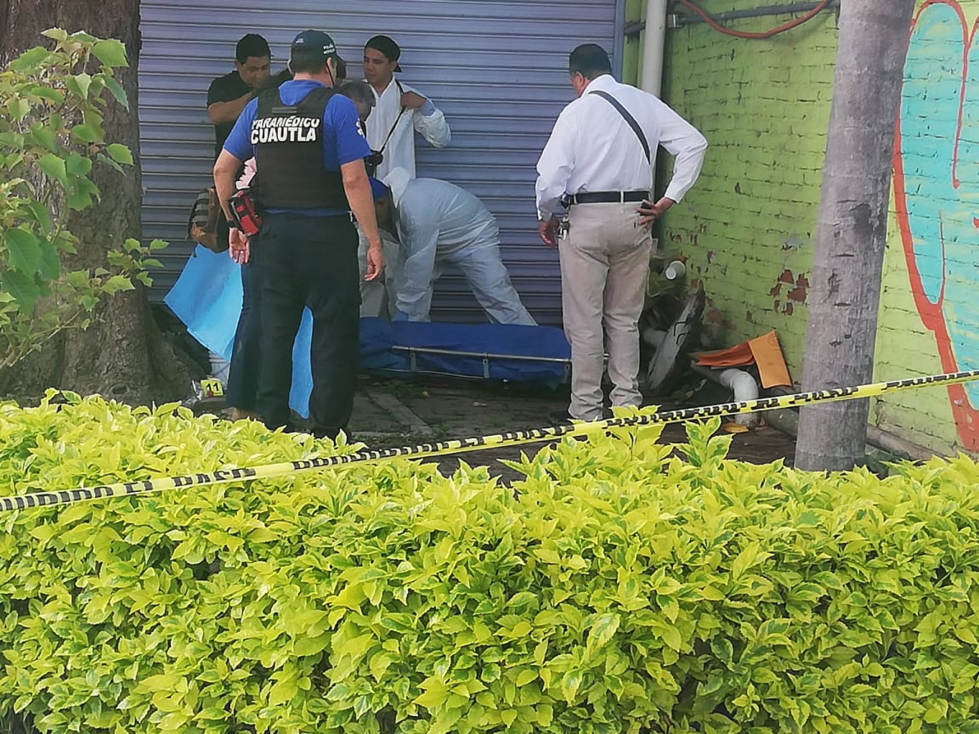 Tiran cadáver a una alcantarilla en Cuautla