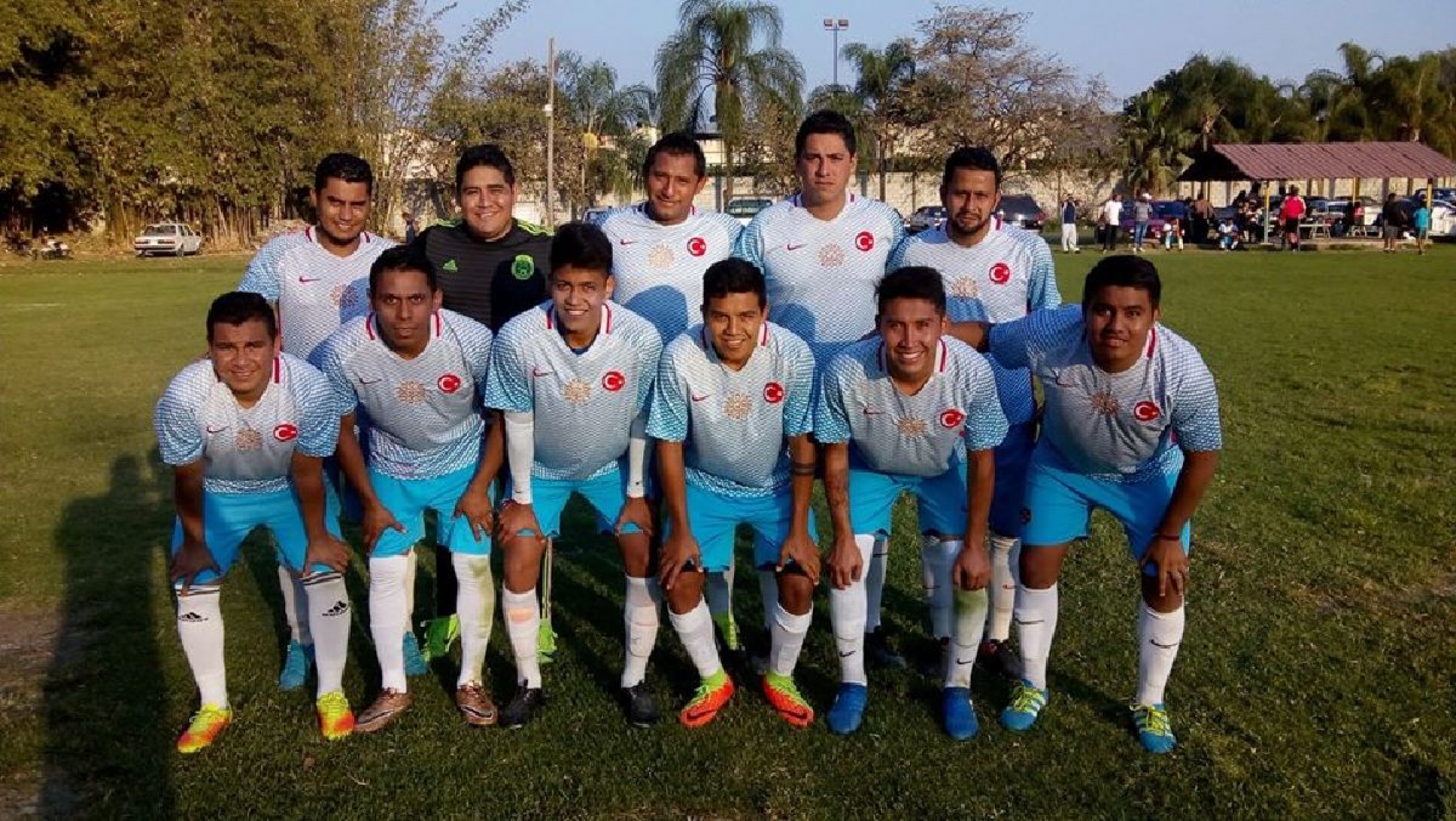 Sobrinos Liga Progreso pega primero