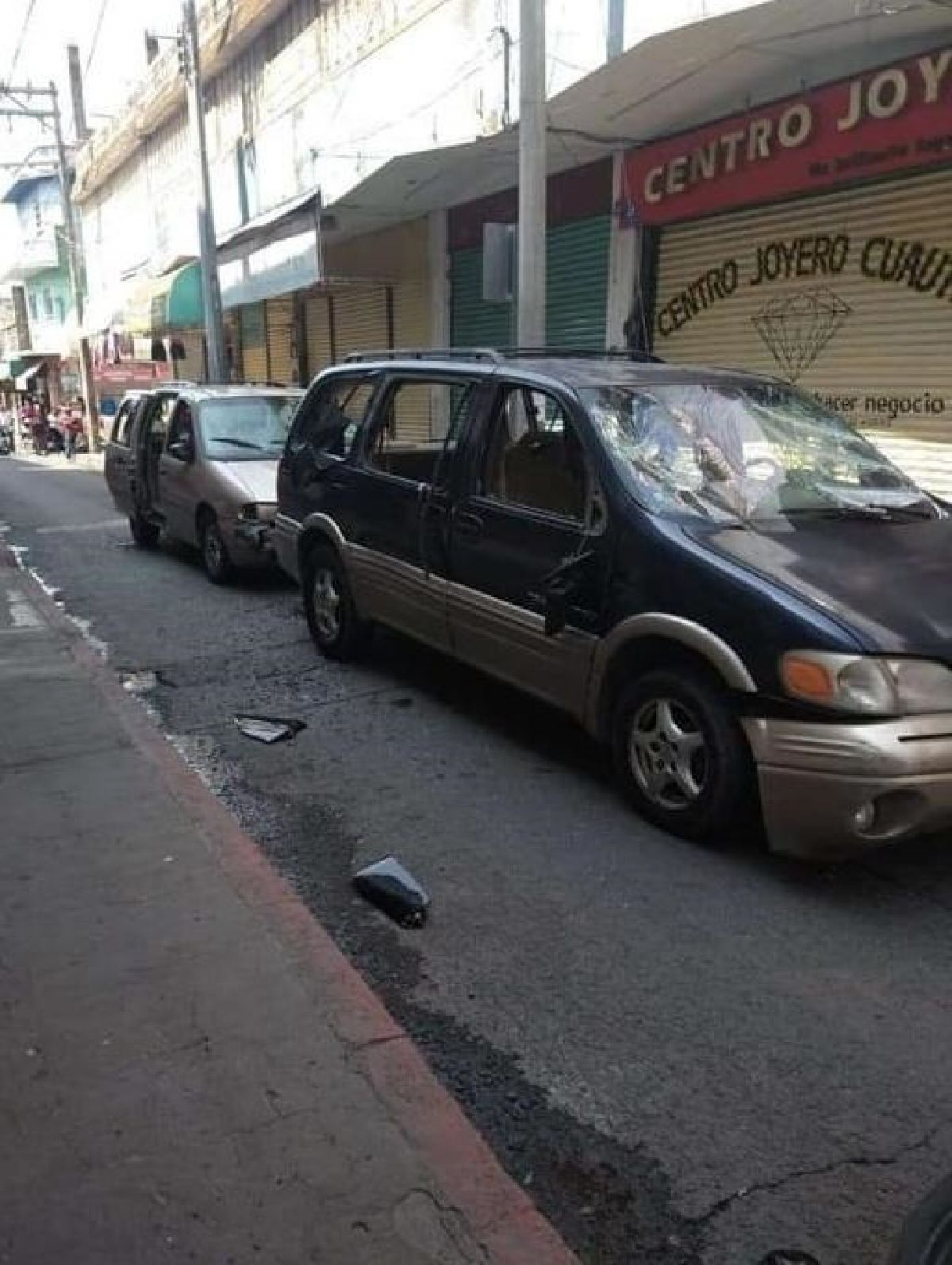 Asalto en joyería de Cuautla termina en balacera